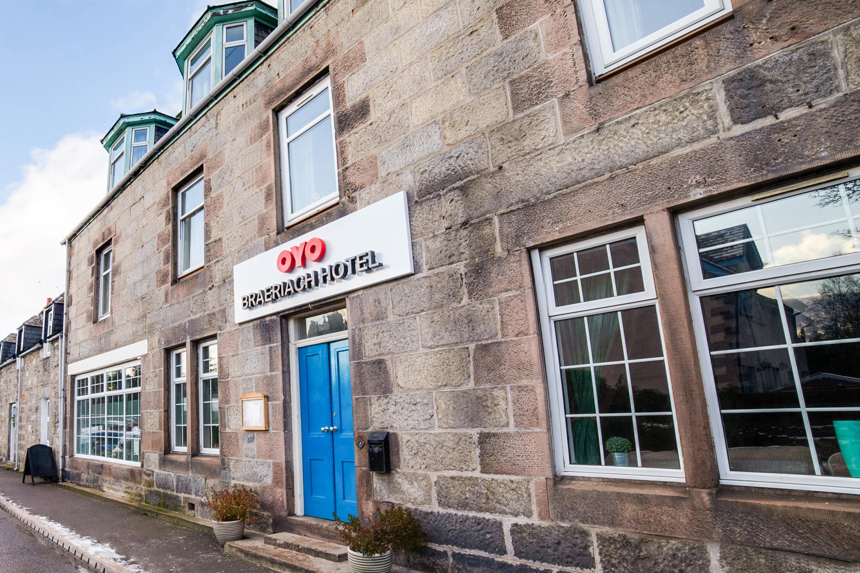 OYO Braeriach Hotel Newtonmore Exterior foto