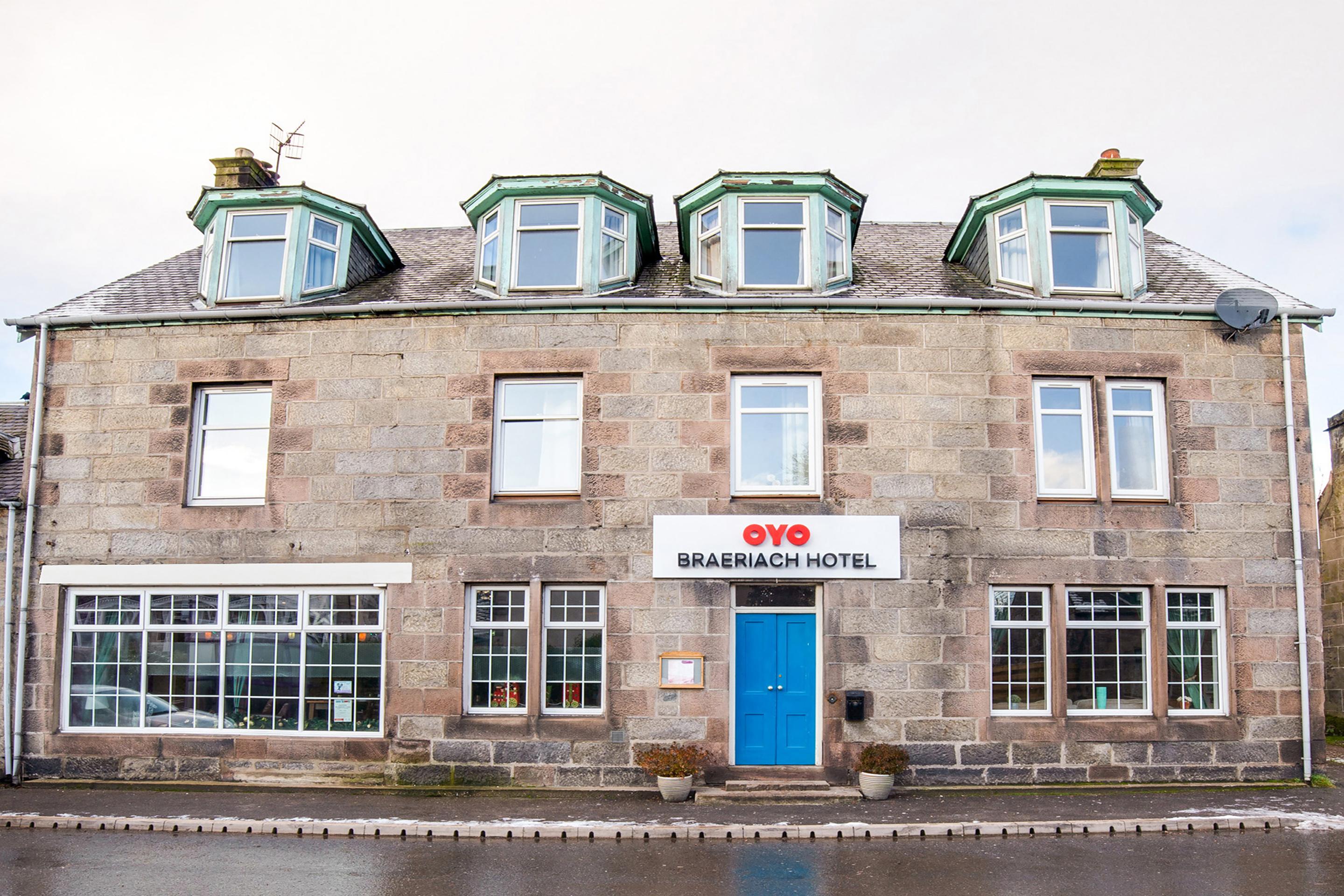 OYO Braeriach Hotel Newtonmore Exterior foto