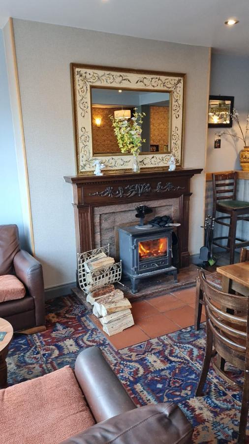 OYO Braeriach Hotel Newtonmore Exterior foto