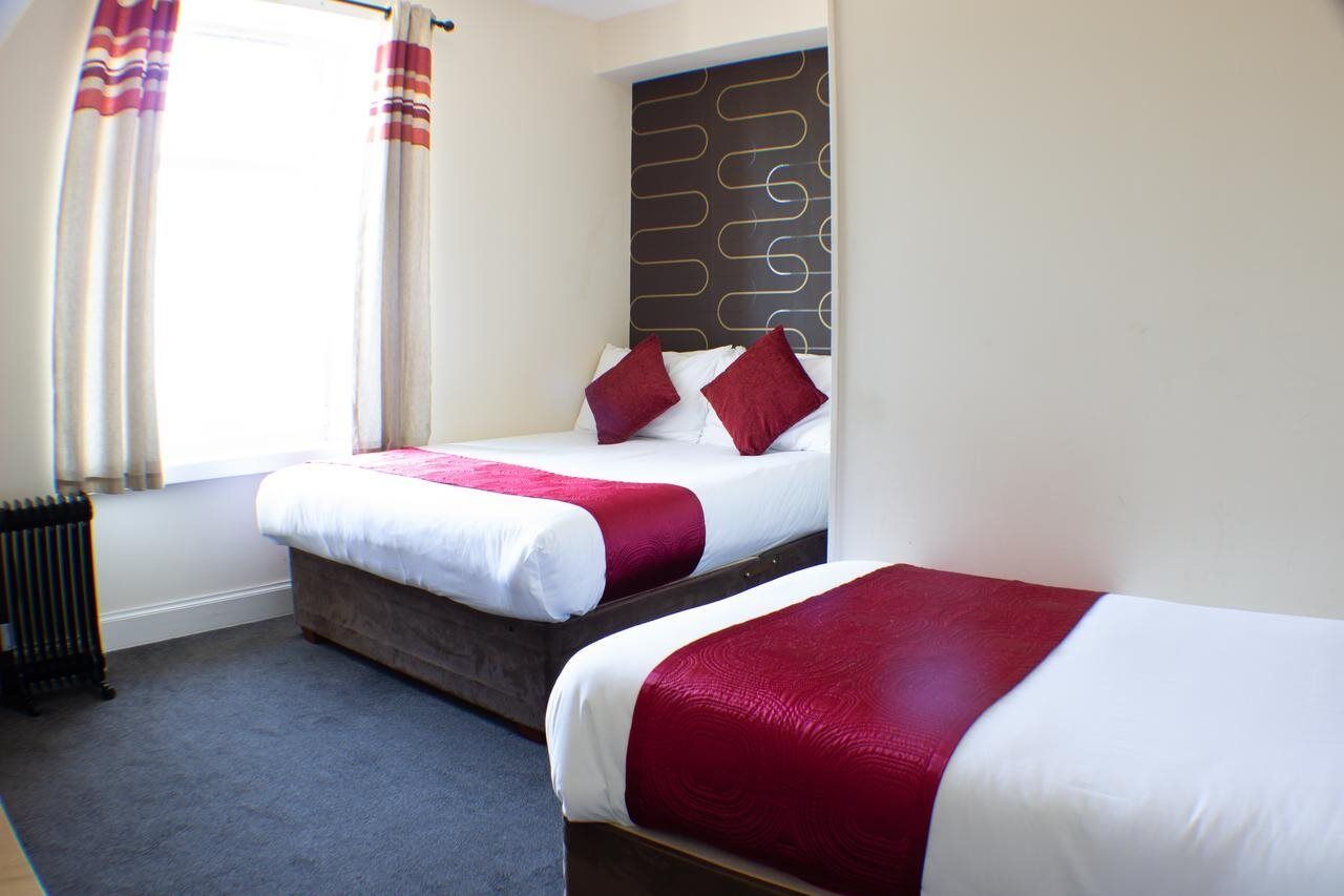OYO Braeriach Hotel Newtonmore Exterior foto
