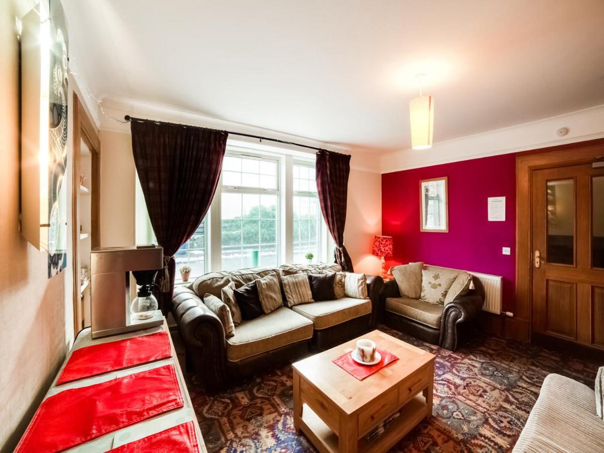 OYO Braeriach Hotel Newtonmore Exterior foto